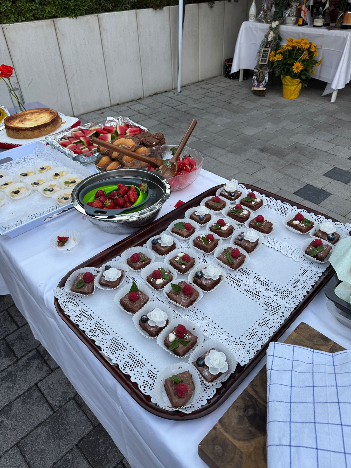 Dessertbuffet mit Brownie-Häppchen